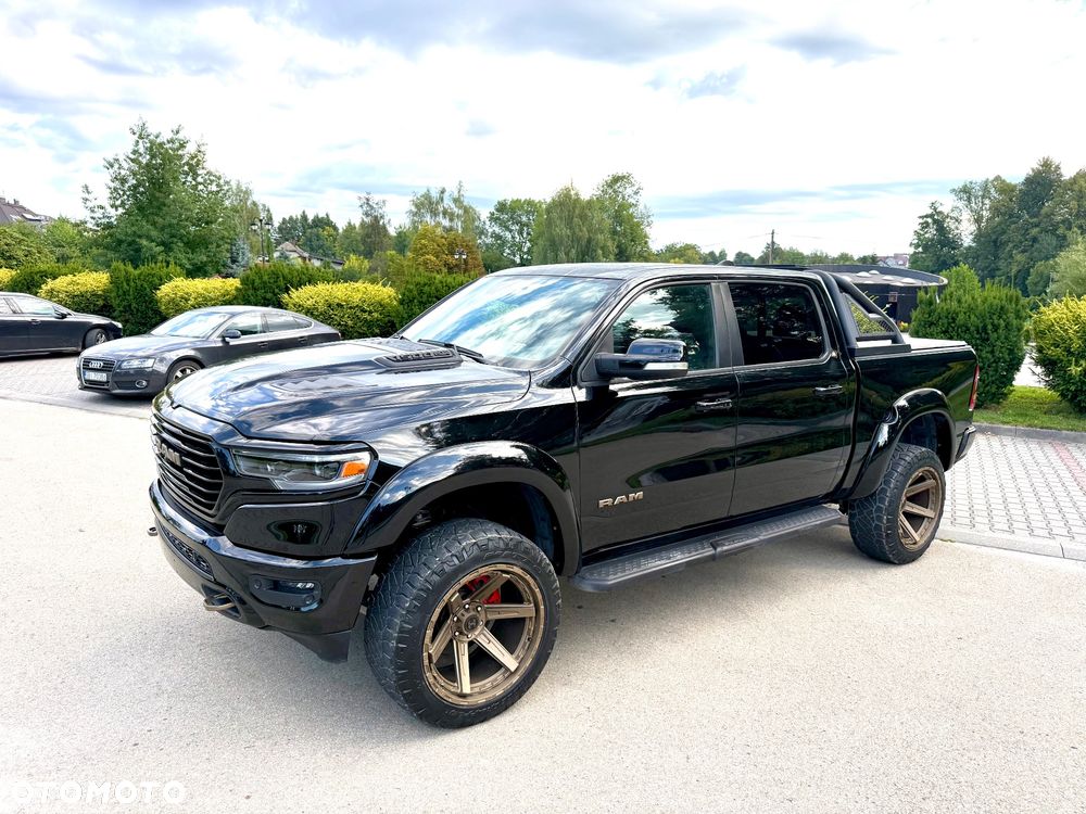 RAM 1500 Crew Cab Sport - 9