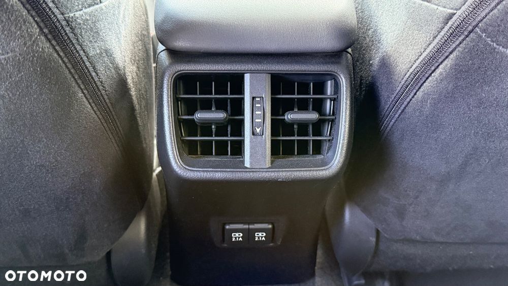 Lexus UX - 19