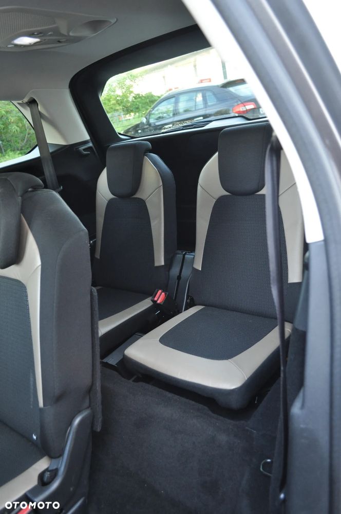 Citroën C4 Grand Picasso - 19