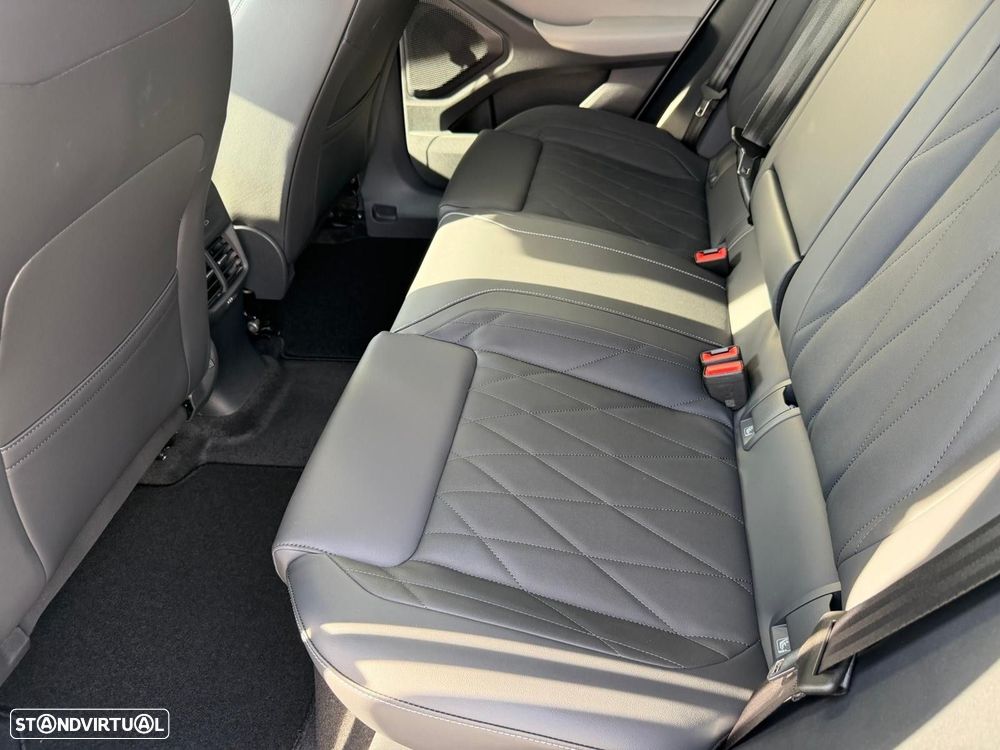 Ford Explorer 77 kWh Premium - 8