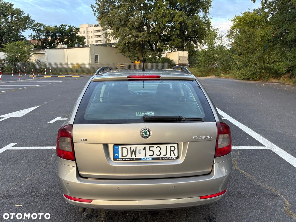 Skoda Octavia 2.0 TDI Ambiente - 5