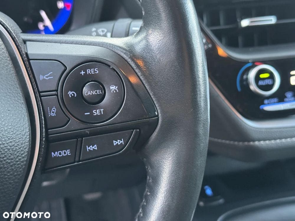 Toyota Corolla 1.8 Hybrid Comfort - 37