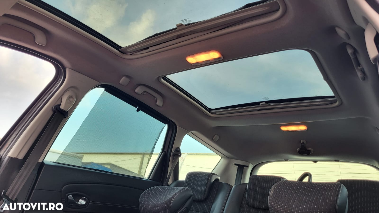 Renault Grand Scenic dCi 130 FAP Start & Stop Luxe - 15