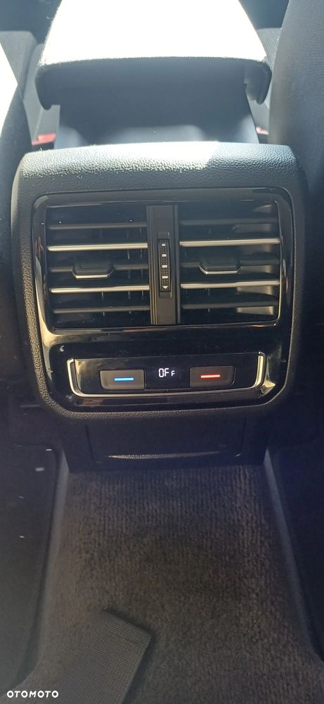 Volkswagen Passat - 10