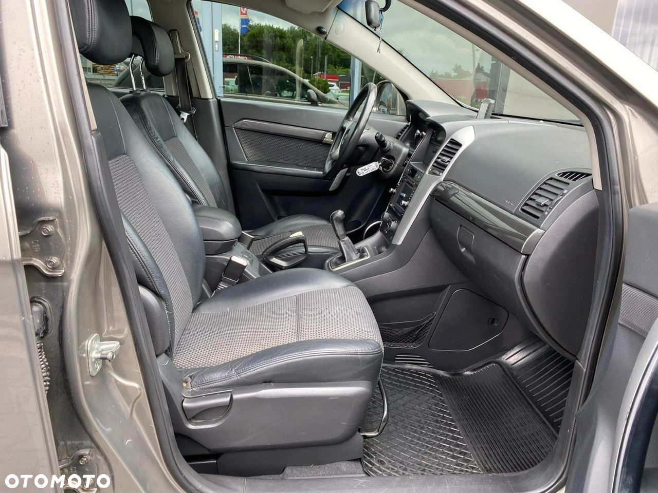 Chevrolet Captiva - 13