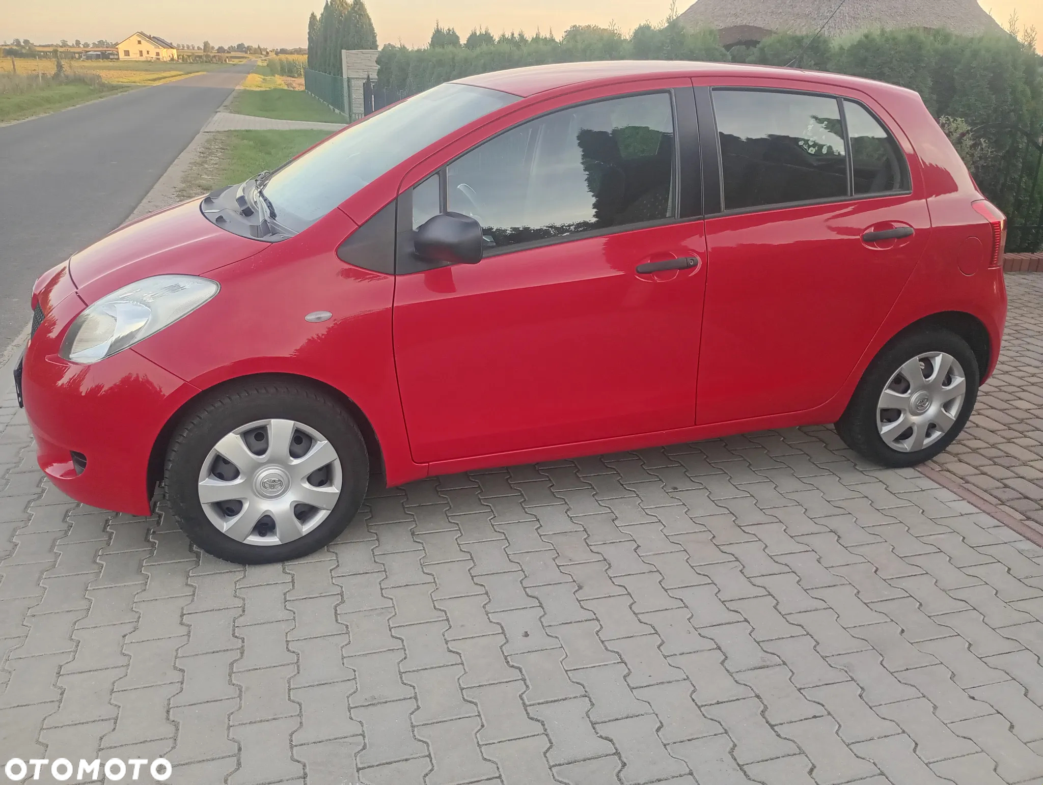Toyota Yaris - 2