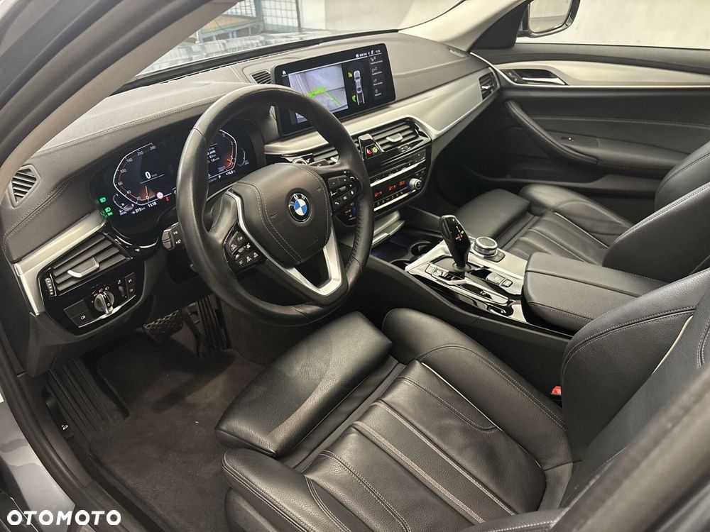 BMW Seria 5 - 10