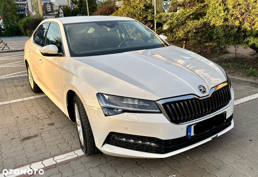 Skoda Superb 2.0 TDI Sportline DSG - 8