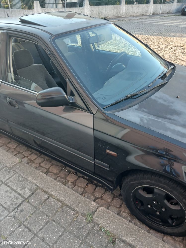 Honda Civic 1.4i S - 12