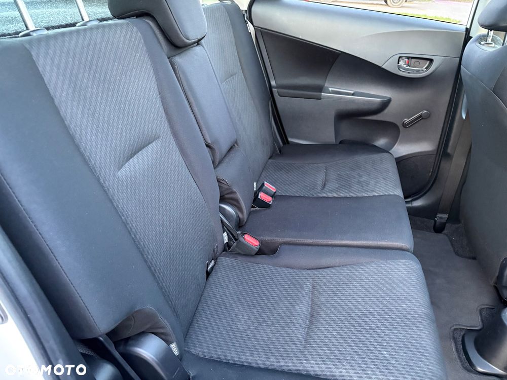 Toyota Verso S 1.33 Premium - 34