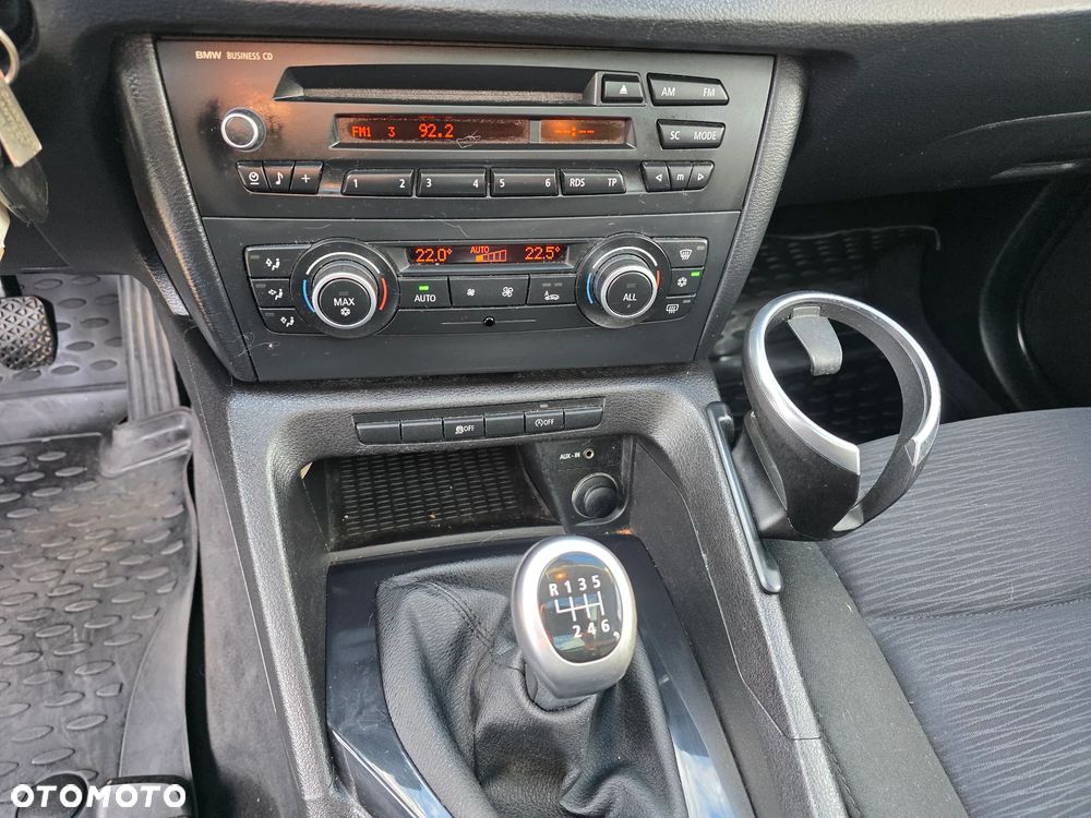 BMW X1 sDrive18d Sport Line - 25