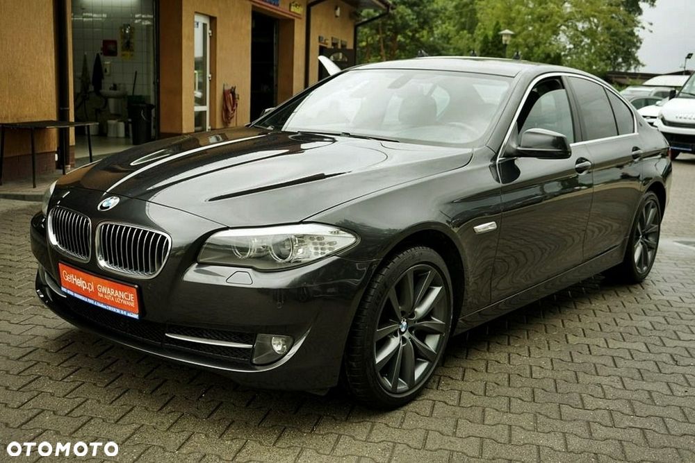 BMW Seria 5 525d - 9