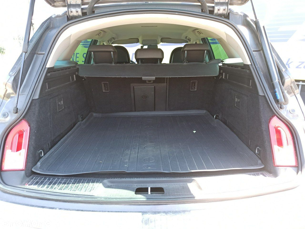 Opel Insignia - 9