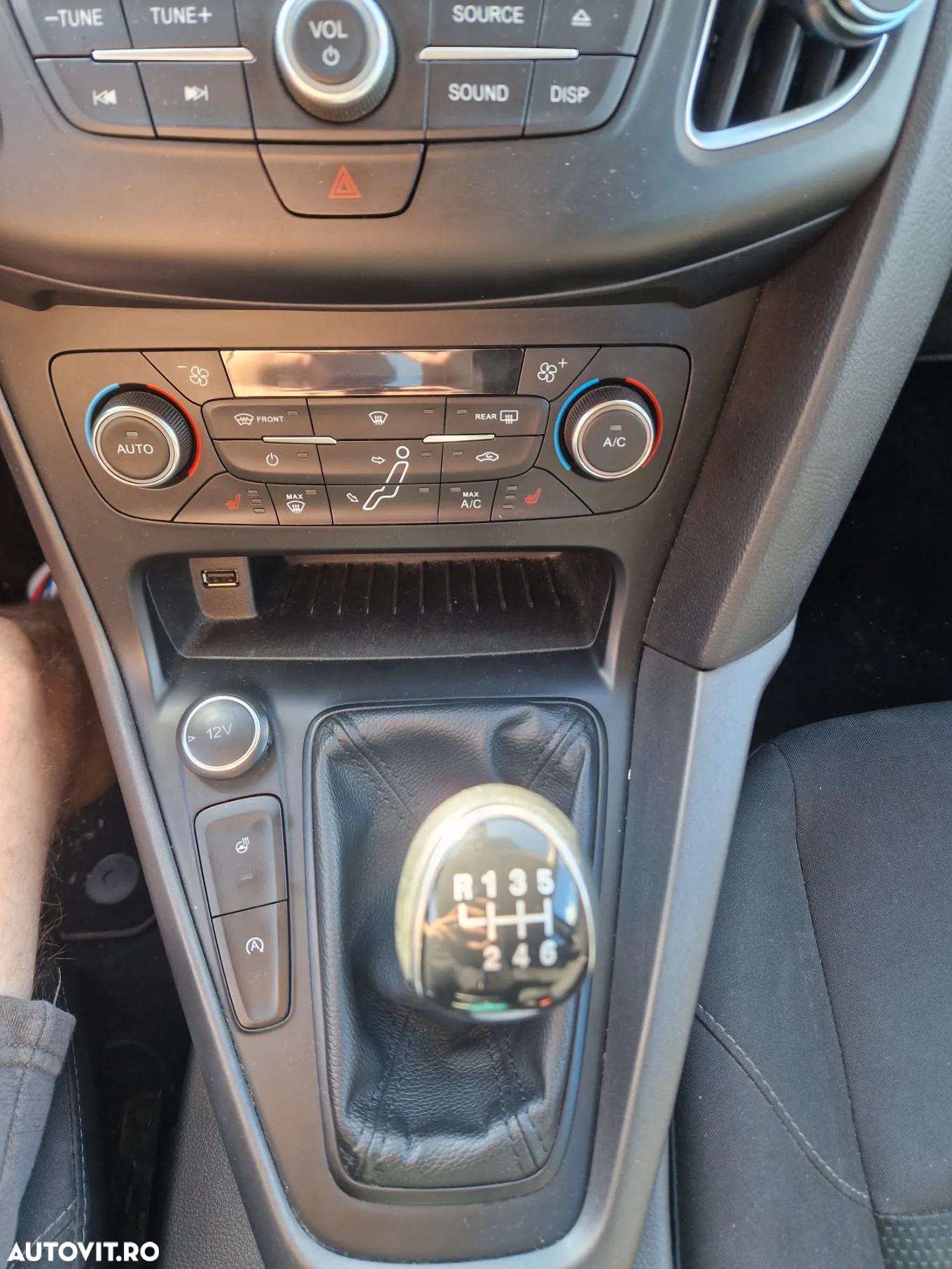 Ford Focus 1.0 EcoBoost Trend - 11