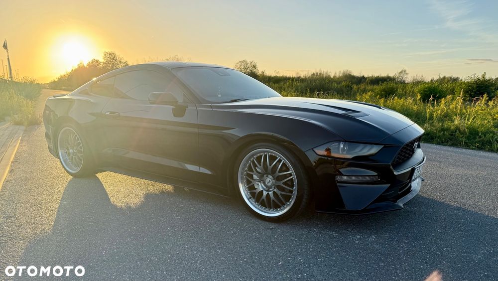 Ford Mustang - 5
