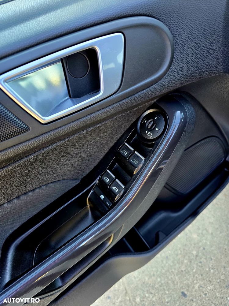 Ford Fiesta 1.6 TDCI Individual - 25