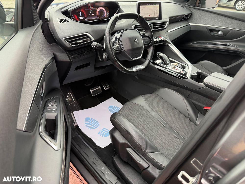 Peugeot 5008 1.6 Puretech Turbo s&s EAT8 GT-Line - 17