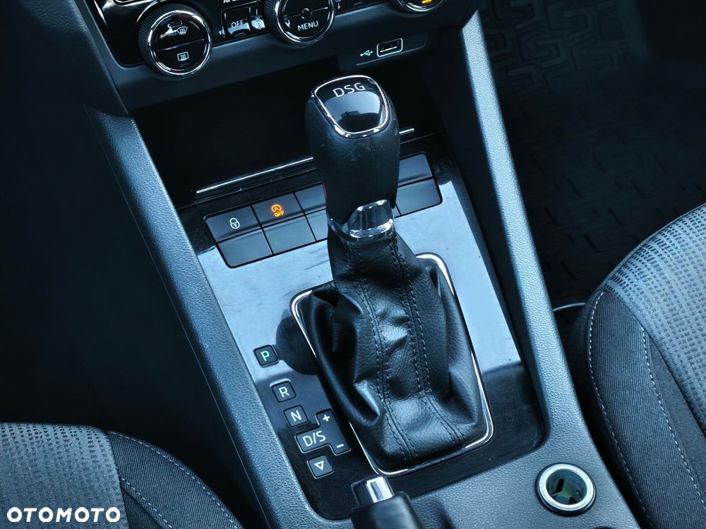 Skoda Octavia 1.5 TSI GPF ACT Style DSG - 24