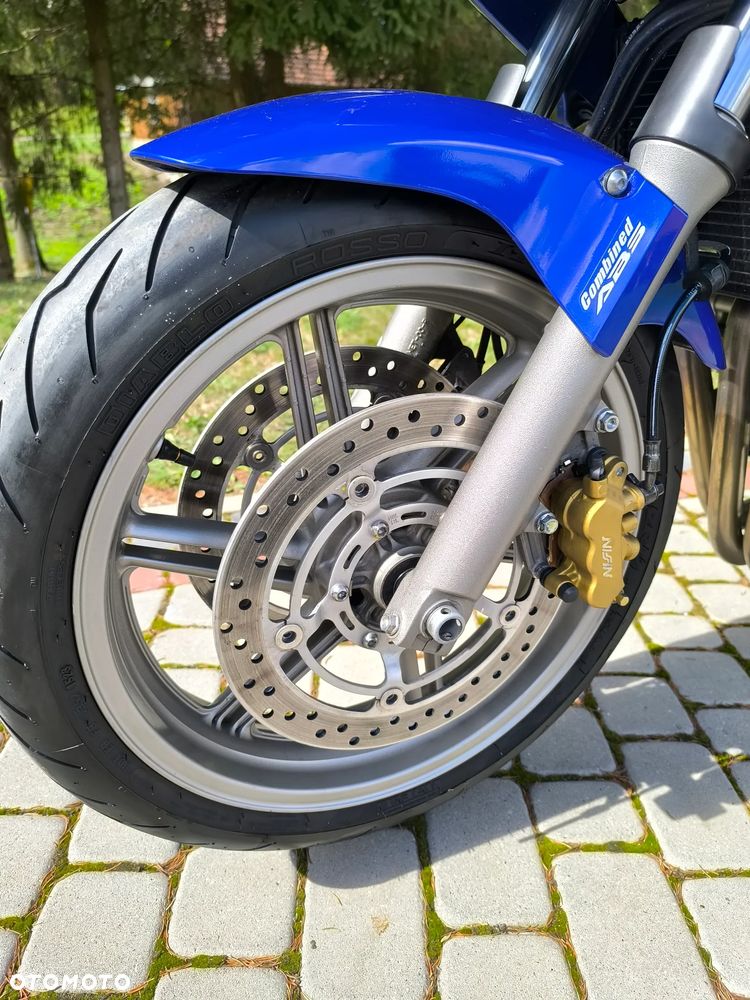 Honda CBF - 4