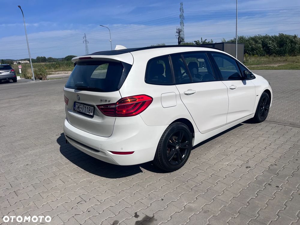 BMW Seria 2 216d Sport Line - 3