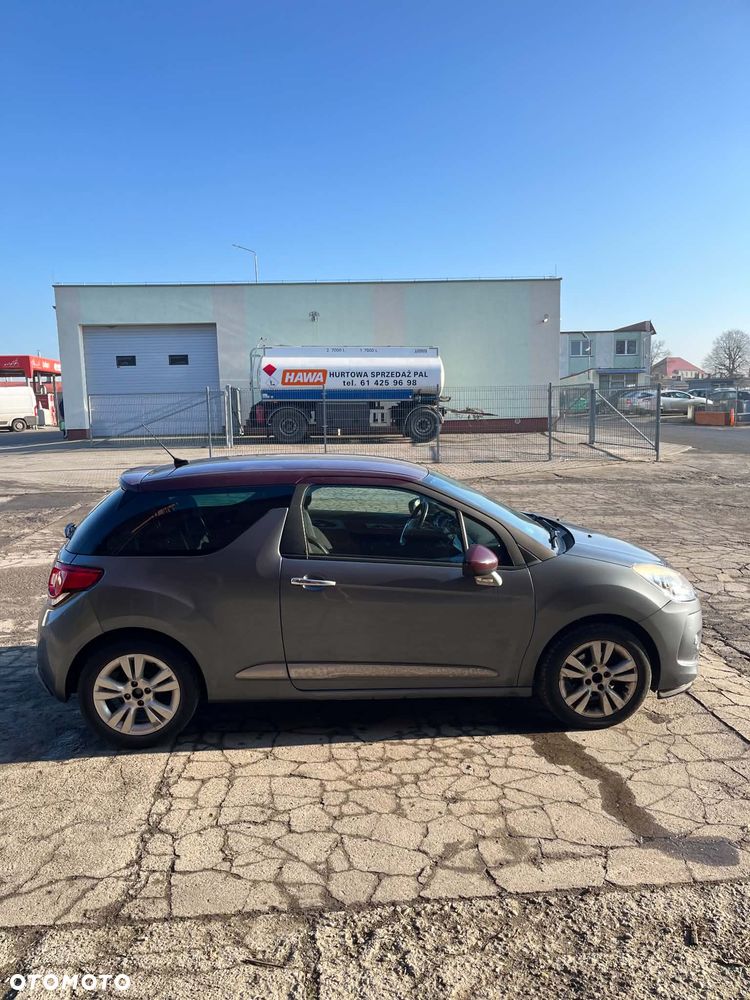Citroën DS3 1.6 HDi SoChic - 4