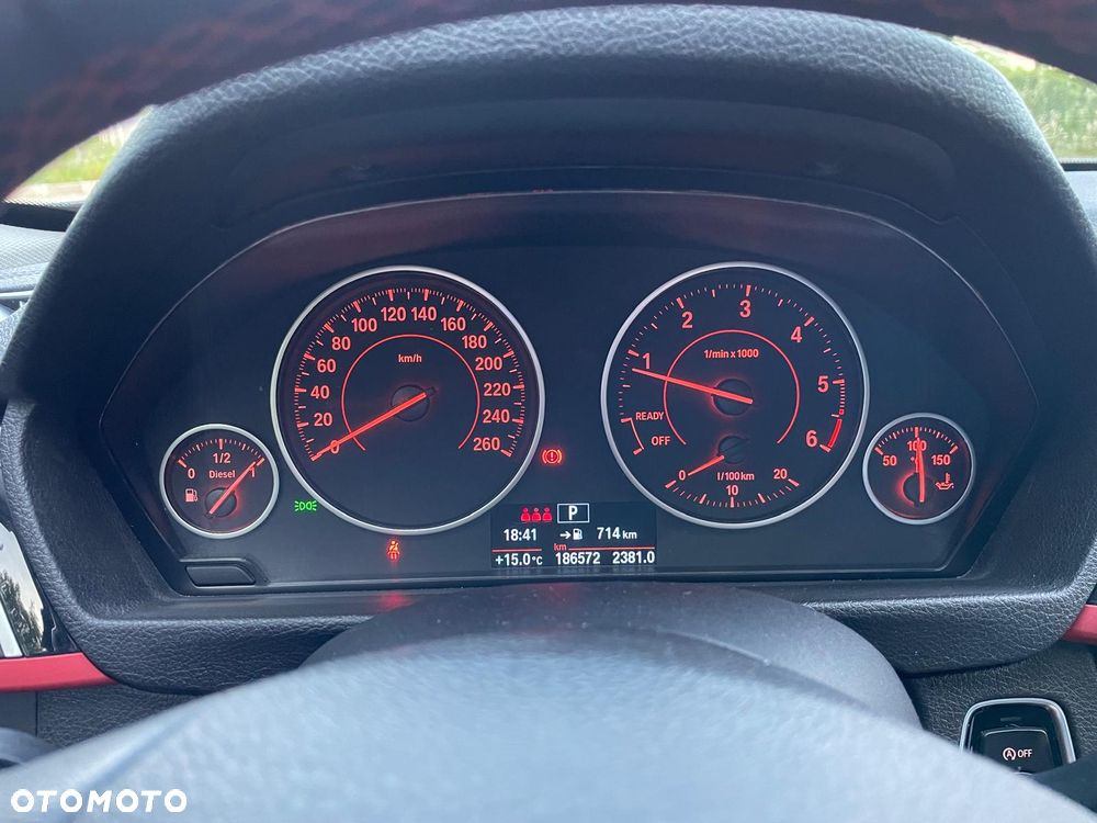 BMW Seria 3 320d xDrive Sport Line - 12