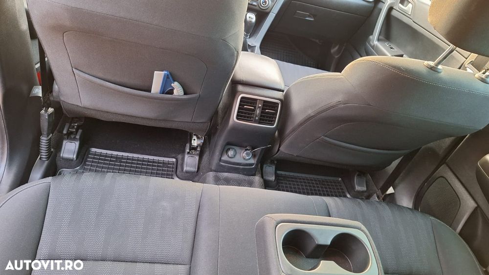 Kia Sportage 1.6 GDI 6MT 4x2 Style - 17