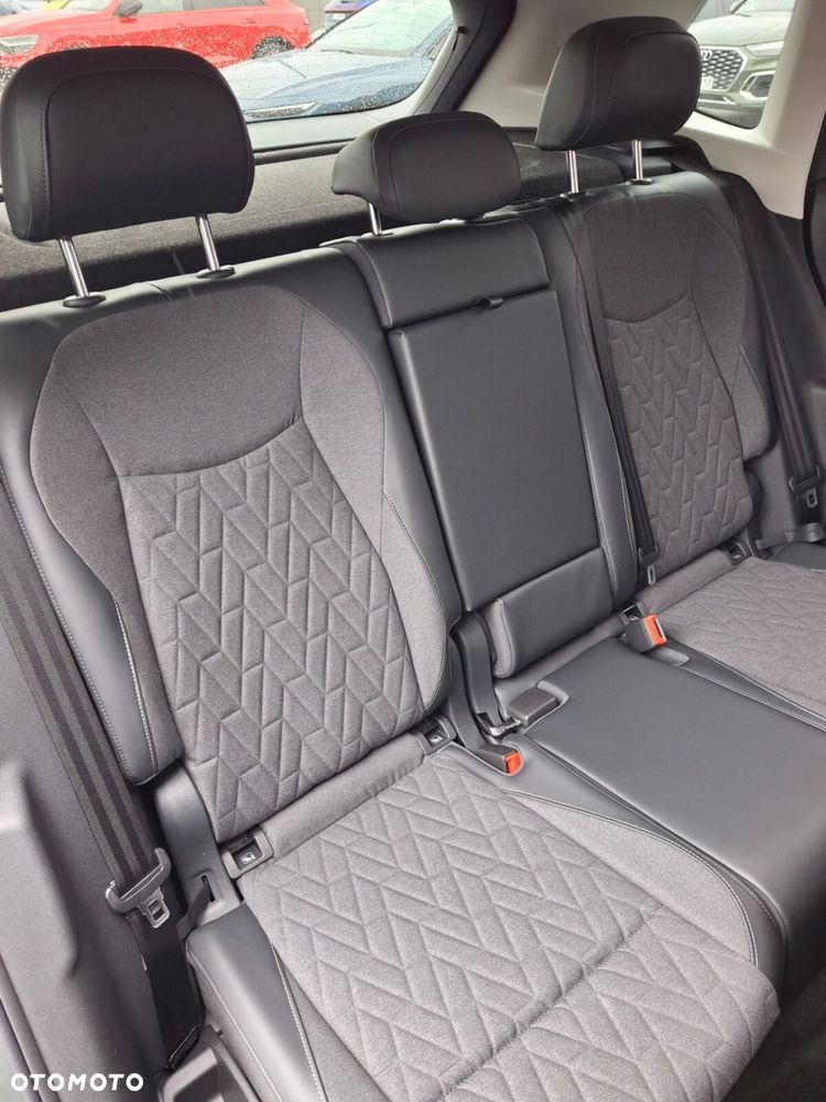 Volkswagen Tiguan - 17