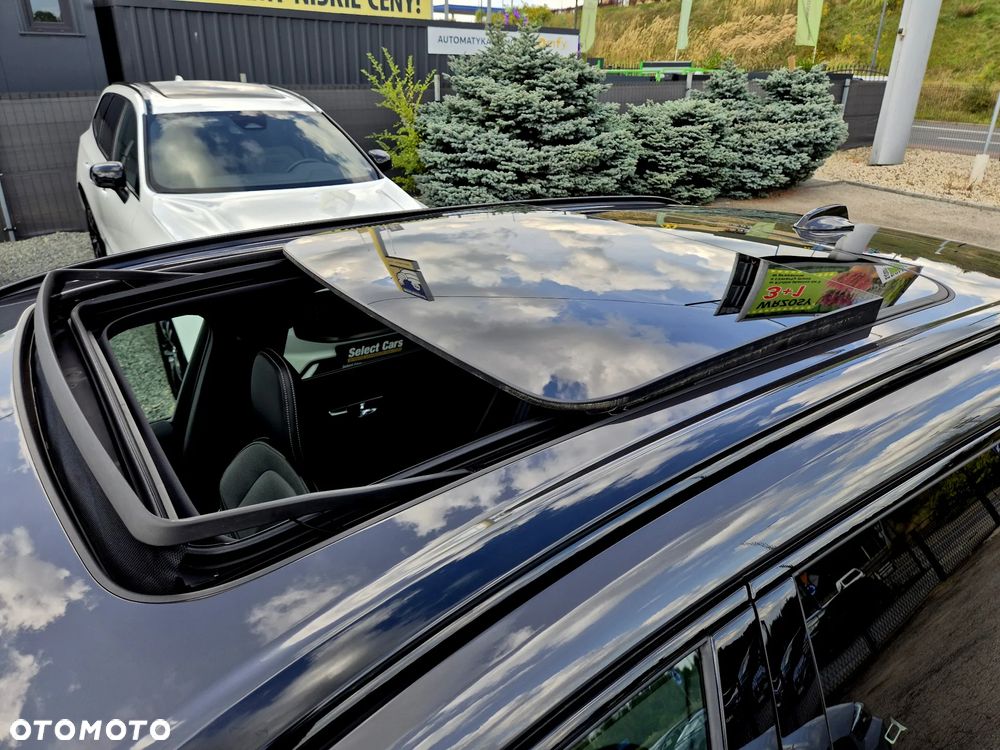 Volvo XC 60 B4 D AWD Ultimate Dark - 28