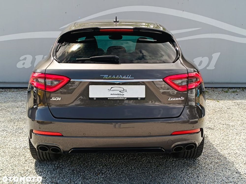 Maserati Levante - 15