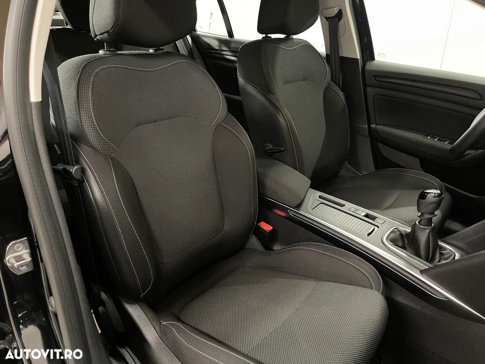Renault Megane TCe 140 GPF Equilibre - 10