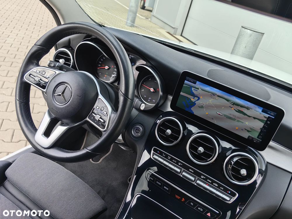 Mercedes-Benz Klasa C 220 d 4MATIC 9G-TRONIC - 13