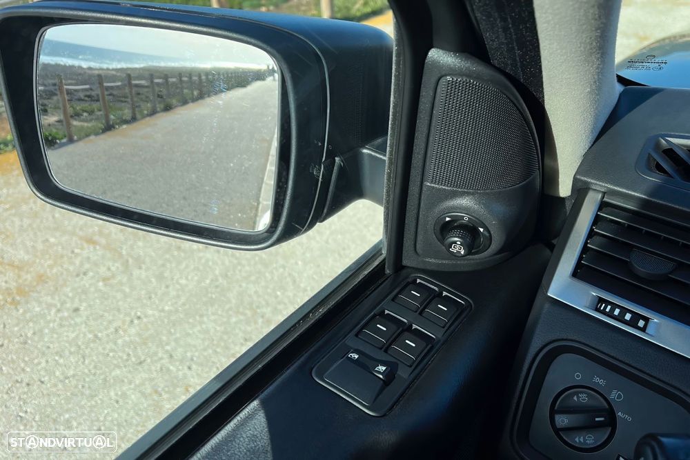 Land Rover Range Rover Sport 2.7 TDV6 HSE - 20