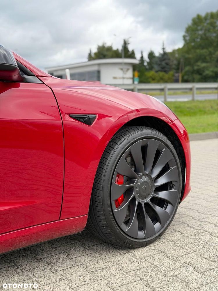 Tesla Model 3 - 10