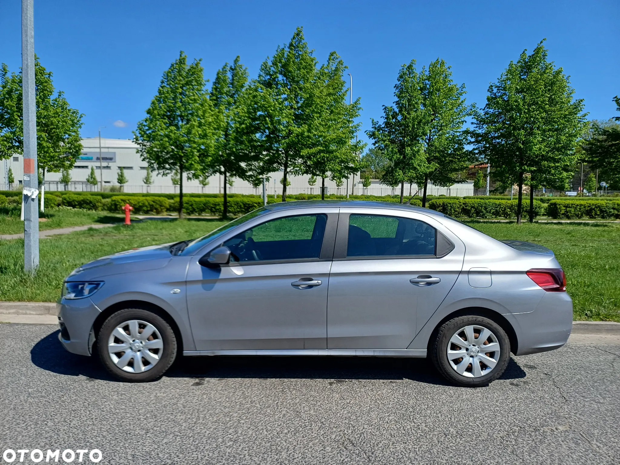 Peugeot 301 1.2 Pure Tech Active - 7