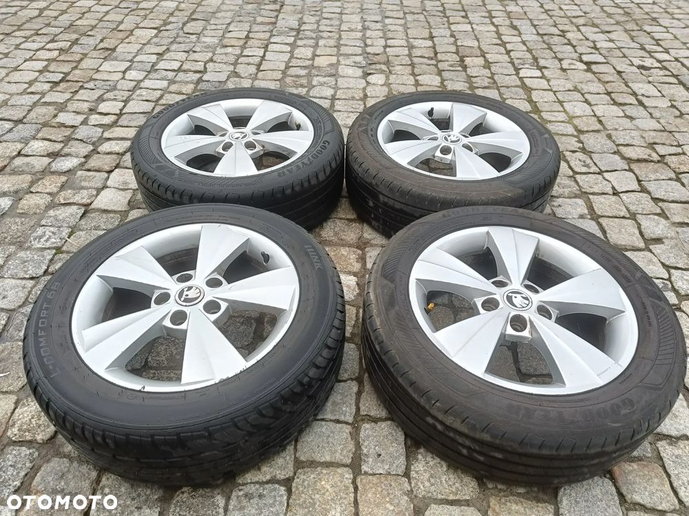Felgi Aluminiowe 16 Skoda Octavia 3 5x112 ET46 5E0601025C Koła VW Seat Audi 6,5Jx16H2 - 2