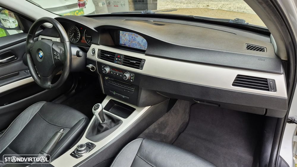 BMW 320 d Navigation - 12