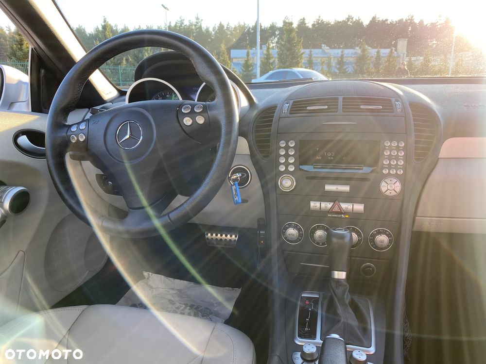 Mercedes-Benz SLK 350 7G-TRONIC - 15