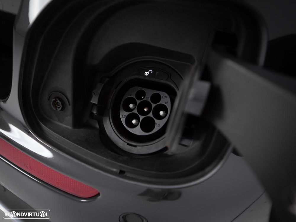 Mercedes-Benz E 300 de AMG Line - 14