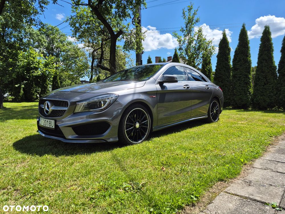 Mercedes-Benz CLA 250 7G-DCT - 12