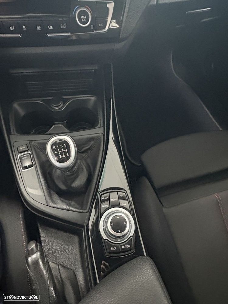 BMW 218 d Coupe Line Sport - 14
