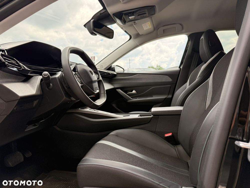 Peugeot 308 1.2 PureTech Allure Pack S&S EAT8 - 17