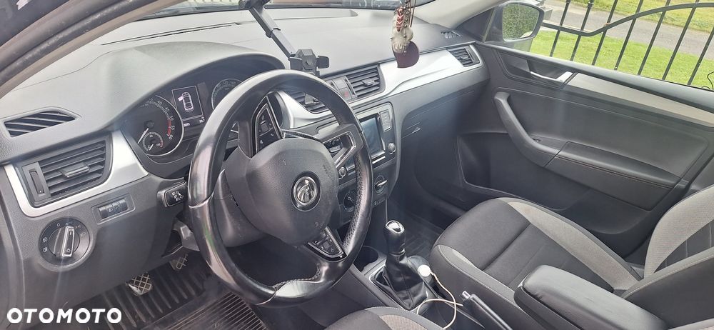 Skoda RAPID 1.4 TDI DPF Ambition - 8