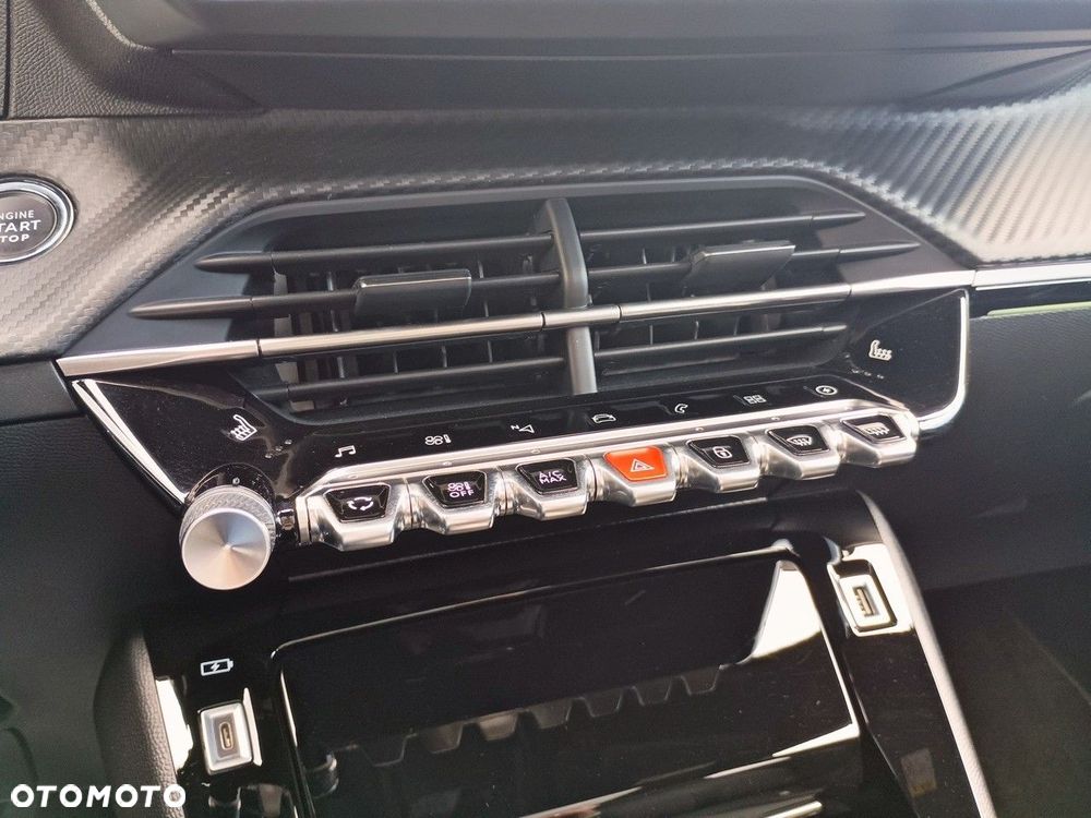 Peugeot 2008 - 25