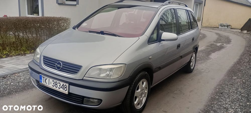 Opel Zafira 1.8 16V Comfort - 2