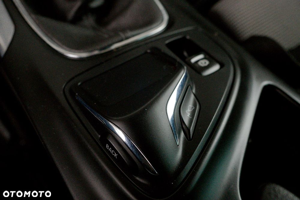 Opel Insignia 1.4 T Cosmo S&S - 29