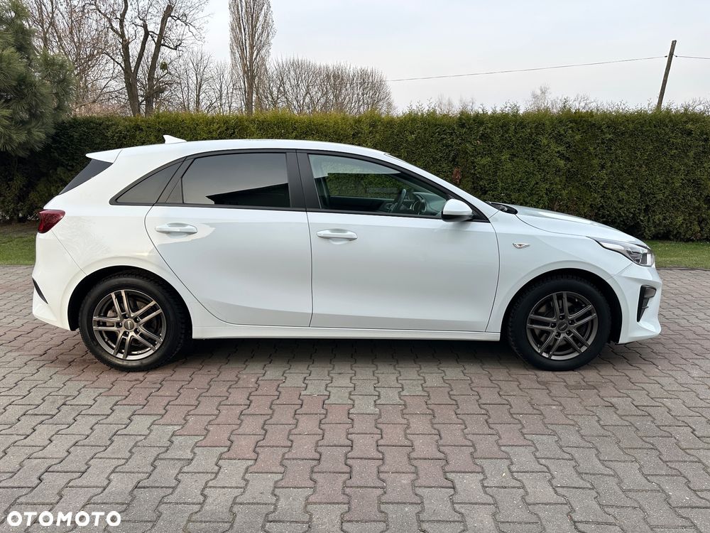 Kia Ceed 1.4 L Business Line Plus - 32