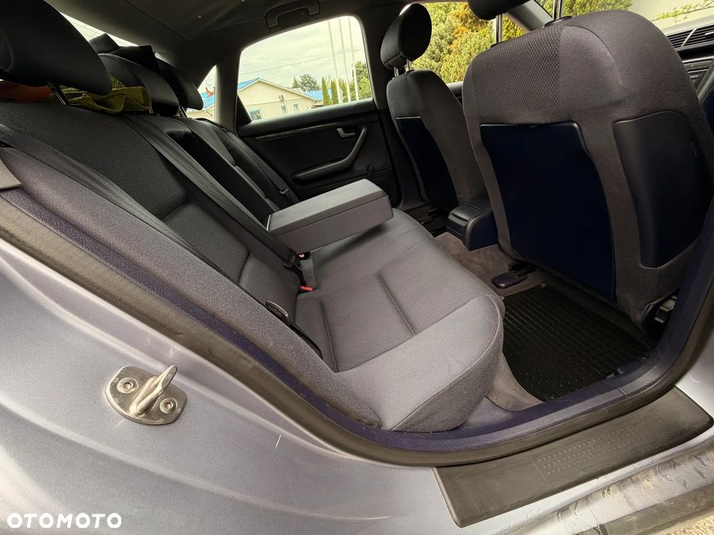 Audi A4 Limousine 1.8T - 11