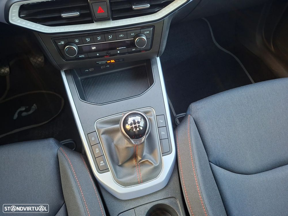 SEAT Arona 1.0 TSI FR - 35