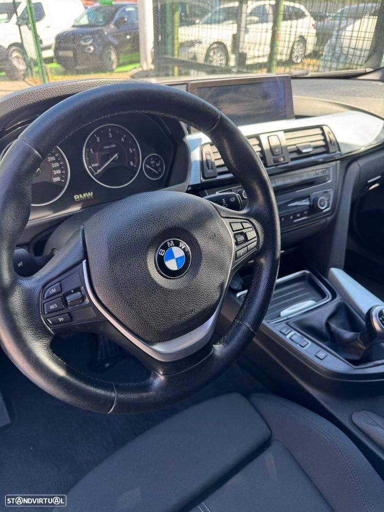 BMW 318 d xDrive Line Sport - 5